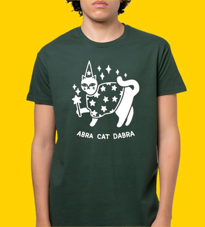 Tee "Abracadabra (Edioksa kai go mia gata)" • by TeeOreo