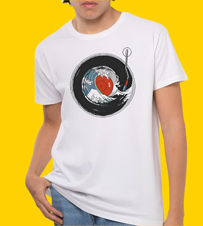 Tee "Retro Wave" • by TeeOreo