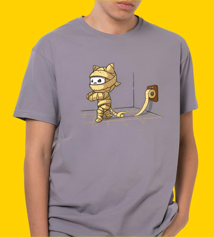 Tee "TutanCATmun of Gizeh" • by TeeOreo