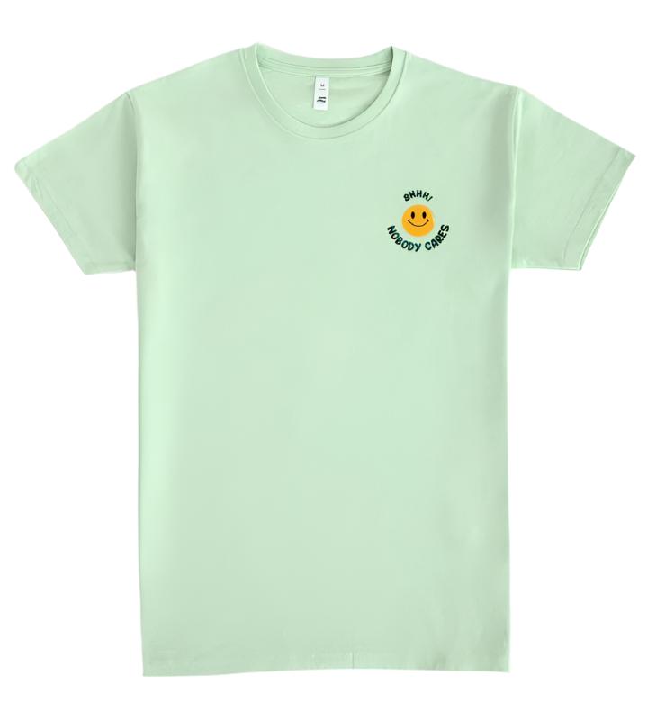 Tee "Shhhmile" • by TeeOreo